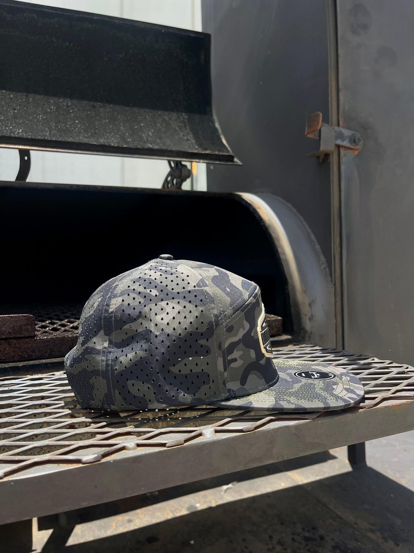 ECC Camo Performance Snapback